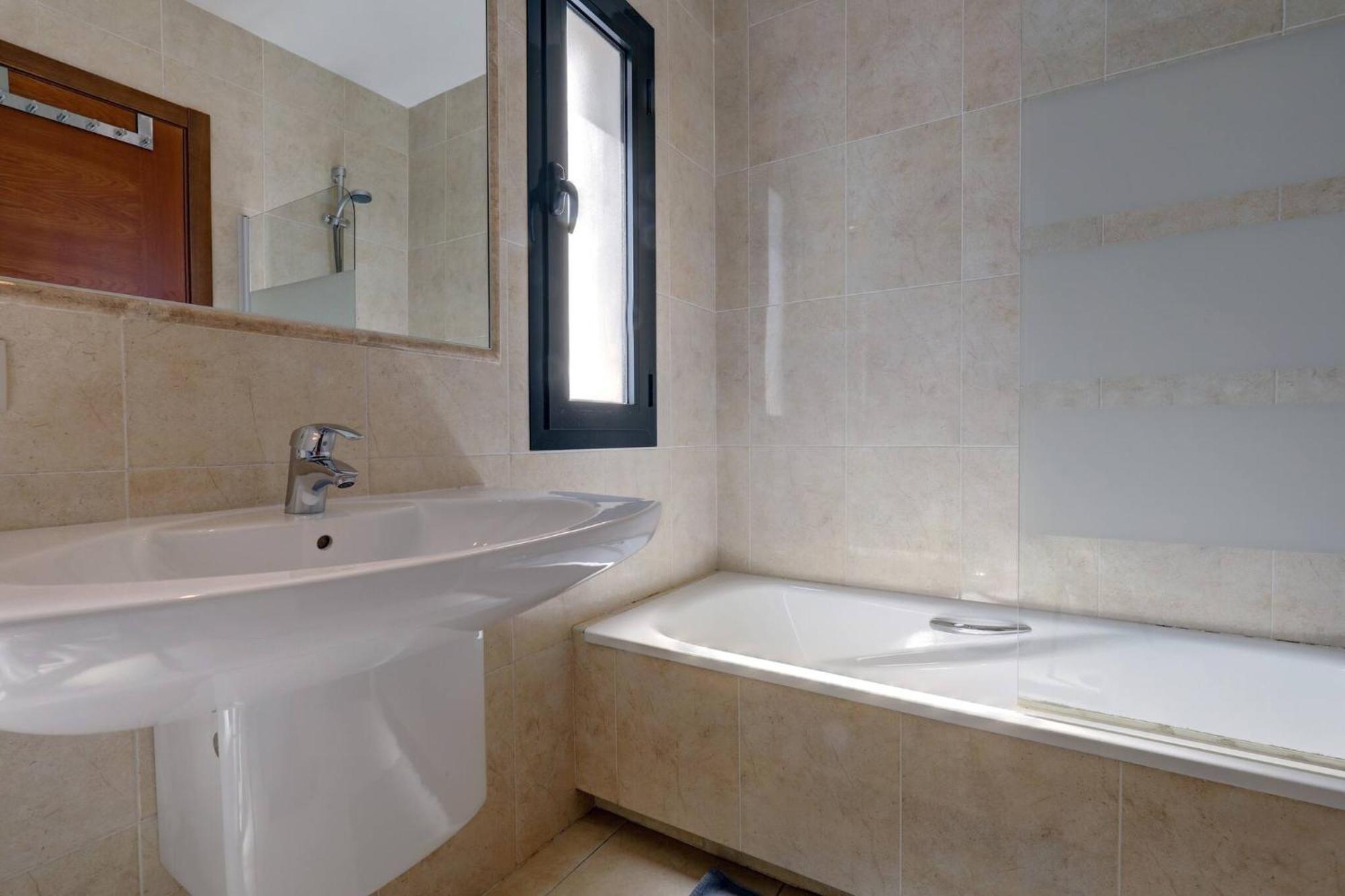 011 Bright And Spacious Villa With Private Pool Benalmádena Eksteriør bilde